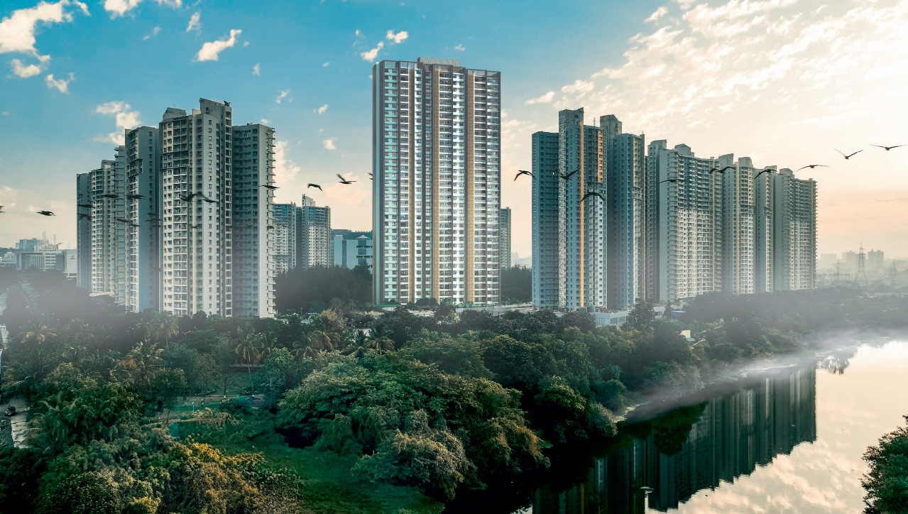 Paranjape Blueridge - Promenade